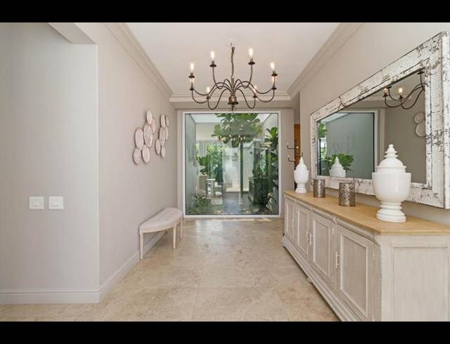 6 BEDROOM PROPERTY TO RENT IN STEENBERG GOLF ESTATE